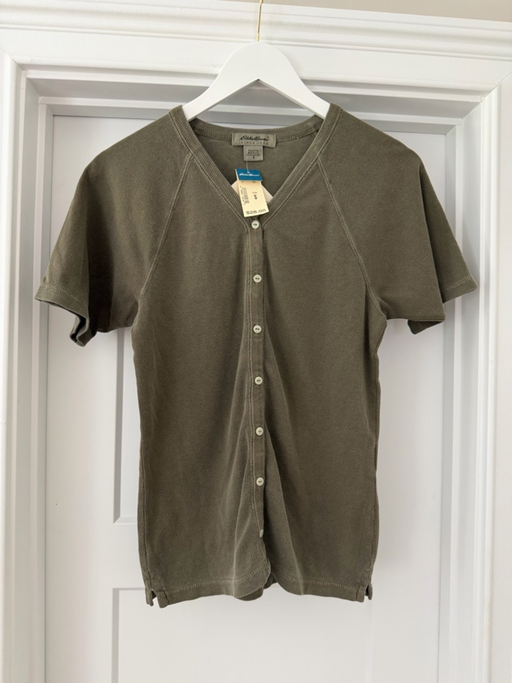 Eddie Bauer Olive Short Sleeve Button-Front Women’s Top